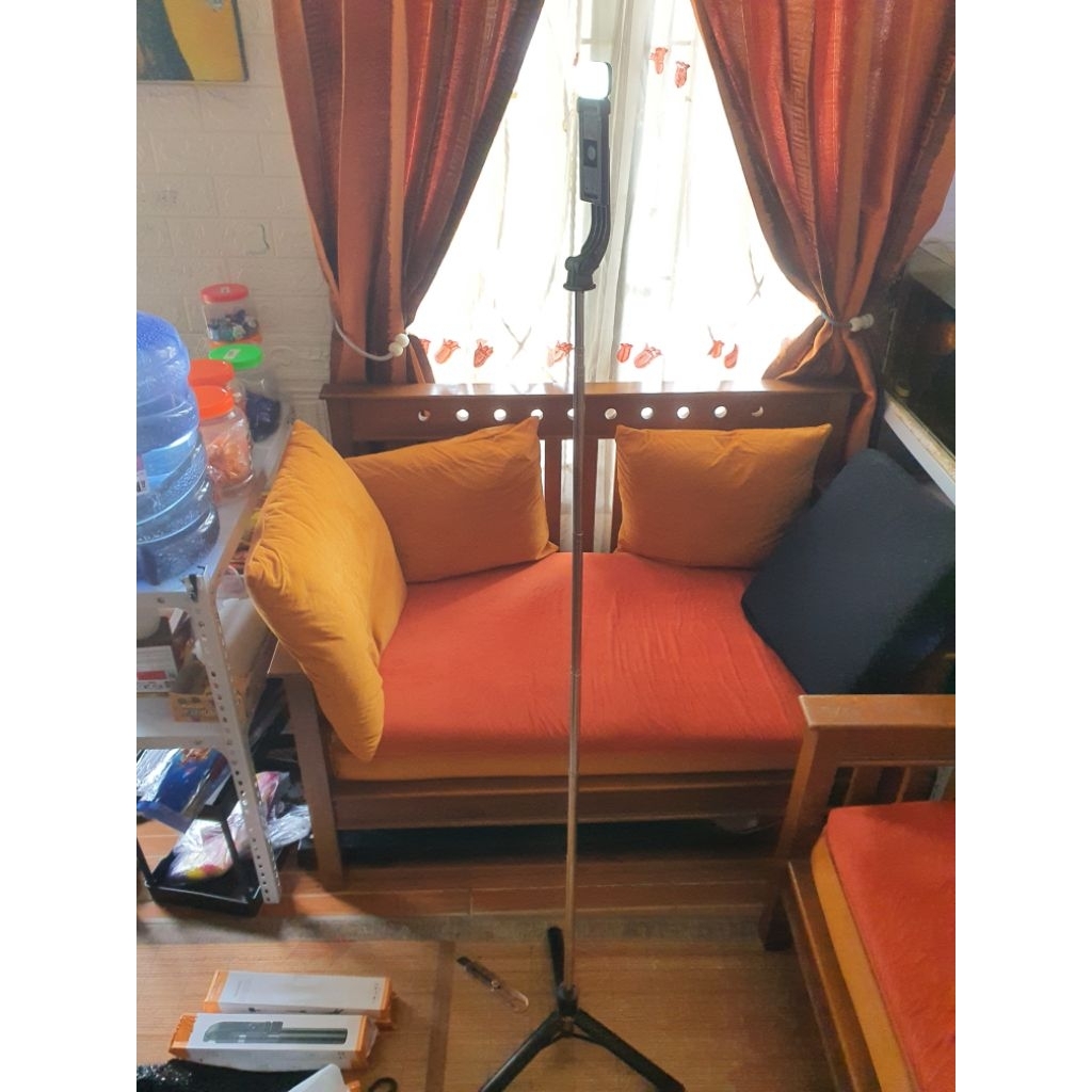 tongsis tripod 2 meter.