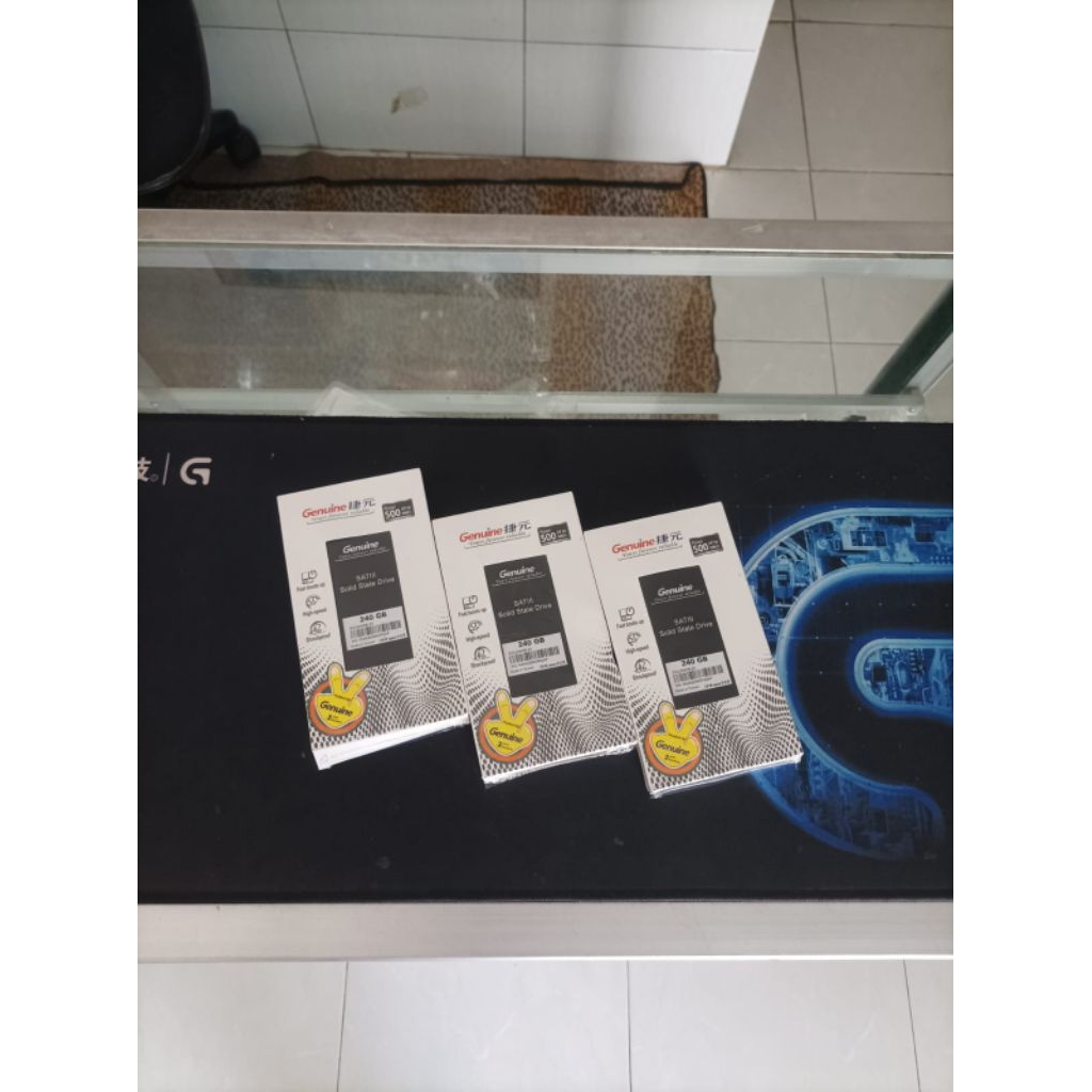 SSD  SATA 240GB GENUINE