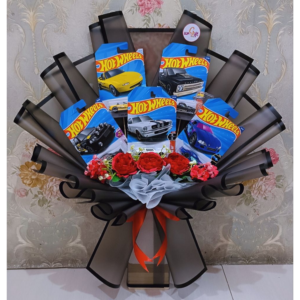 Buket Hot Wheels Mainan Mobil Mobilan Kado Ulang Tahun Anak Laki-Laki Hadiah Buket Hotwheels Cowok