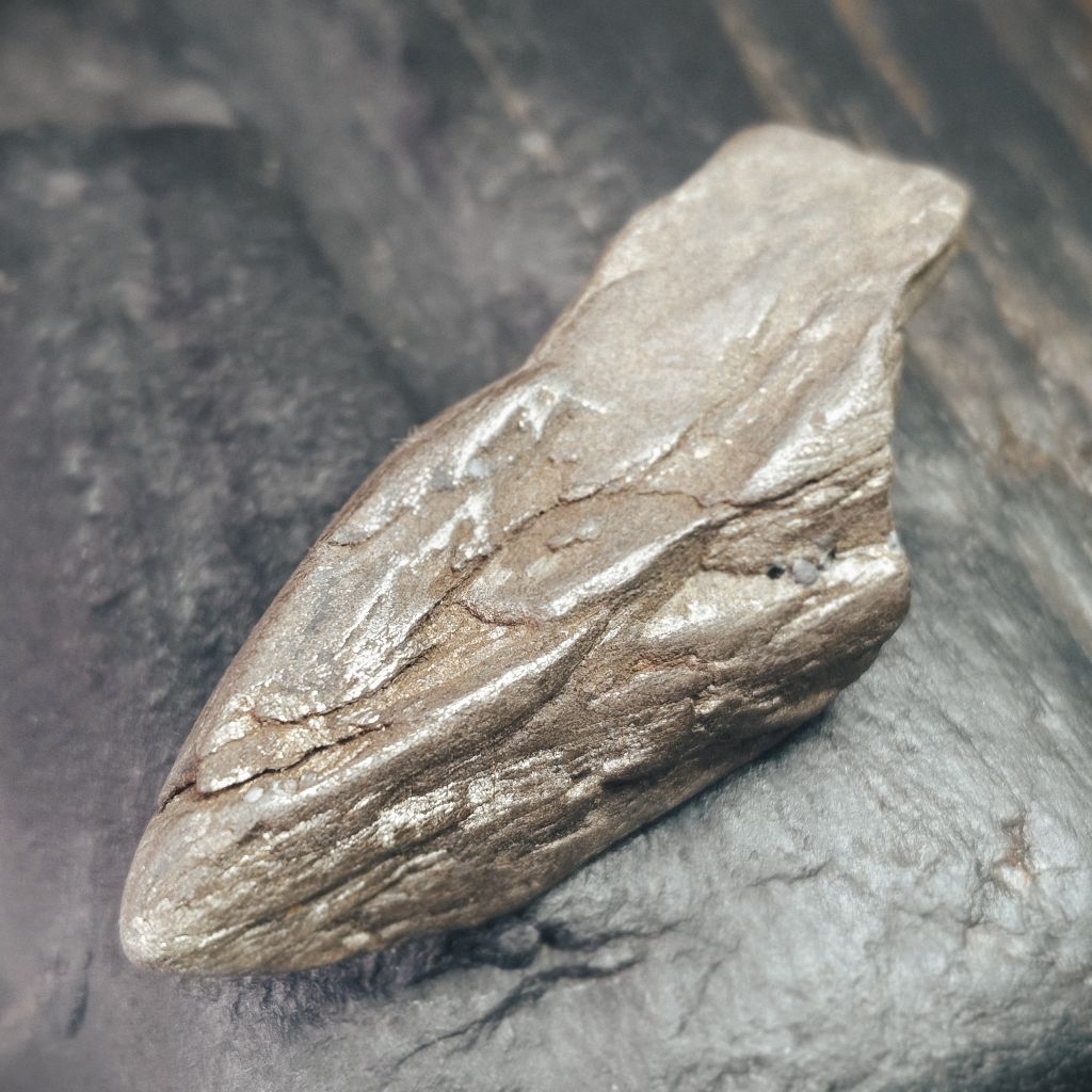 aksesoris batu iron meteorit