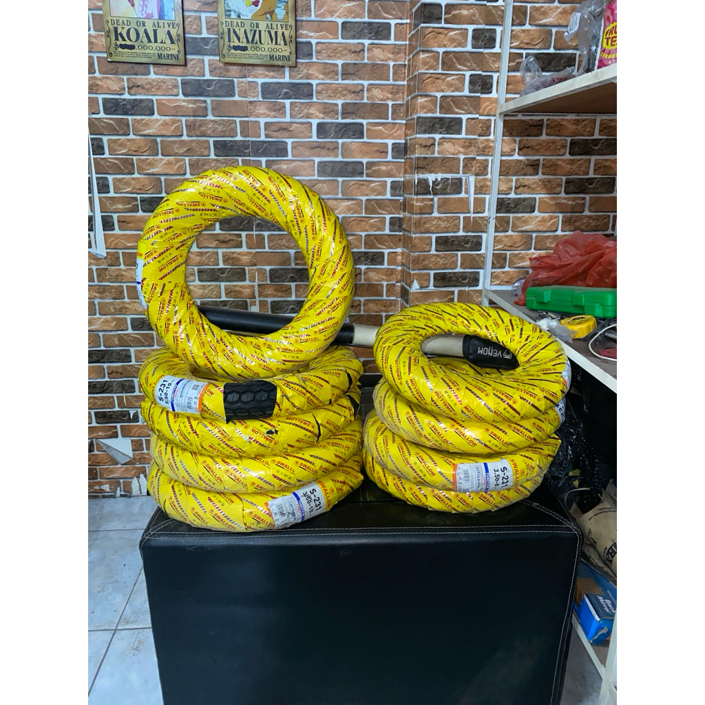 ban swallow vespa ring 10