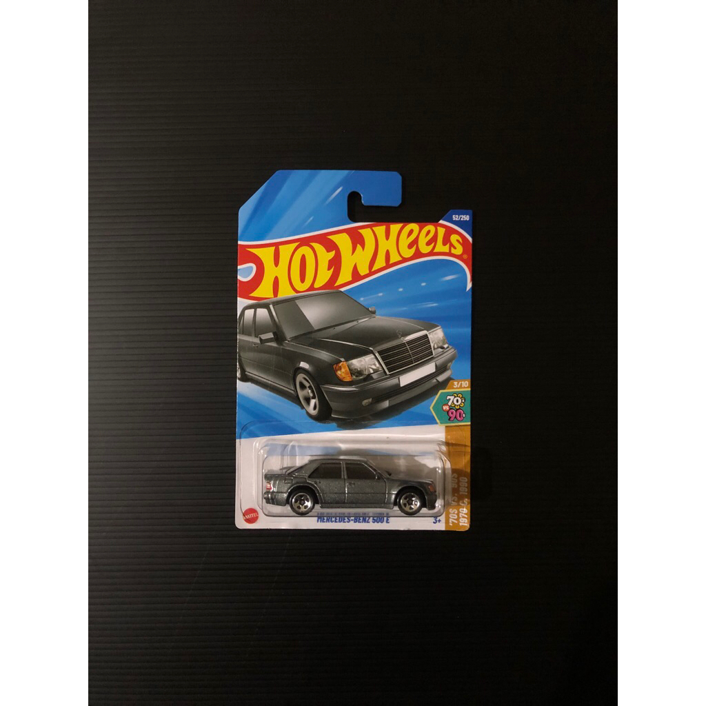 Hotwheels Mercedes-Benz 500E