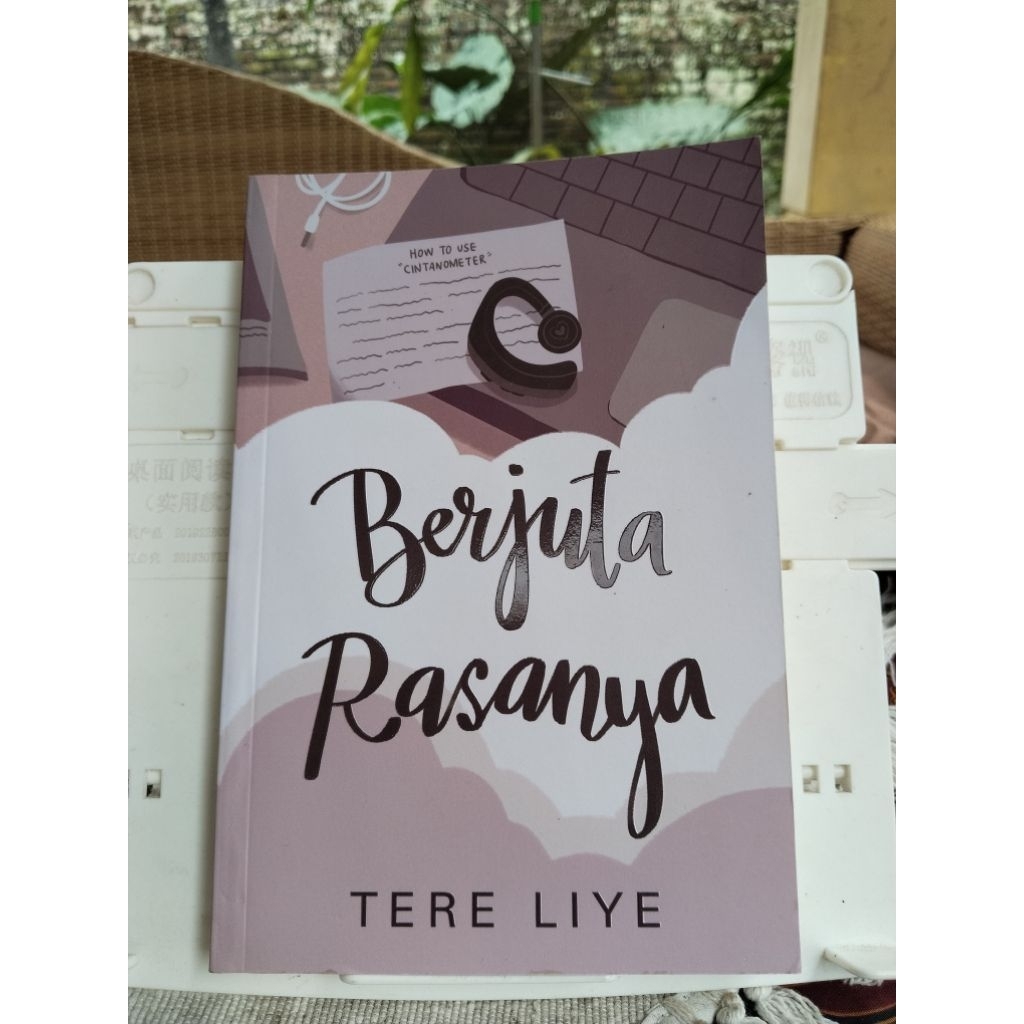 Preloved Novel Ori Berjuta Rasanya Tere Liye