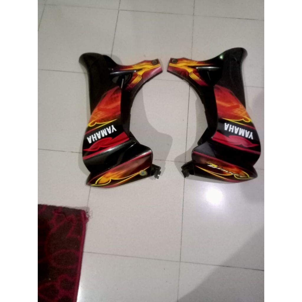 COVER SAYAP LUAR DALAM KANAN KIRI JUPITER Z BURHAN WARNA HITAM 2008 2009