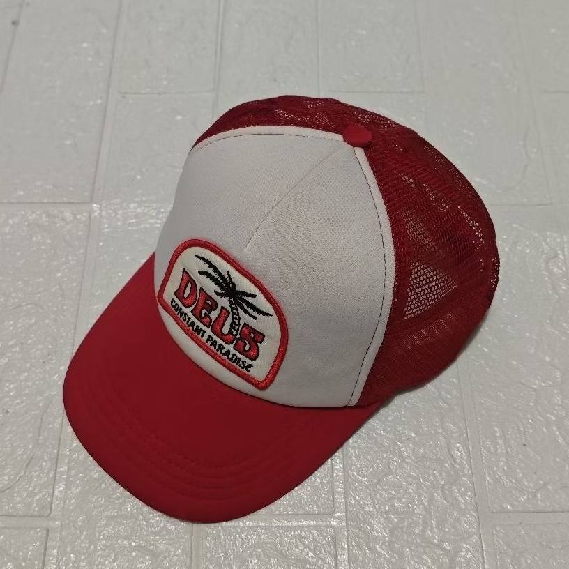 TOPI DEUS TRUCKER