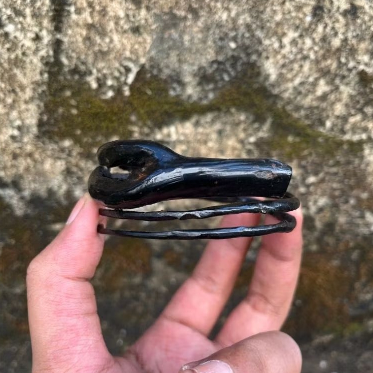 Gelang Akar Bahar Hitam Polos Cabang Asli Berkualitas / Akar Bahar Asli