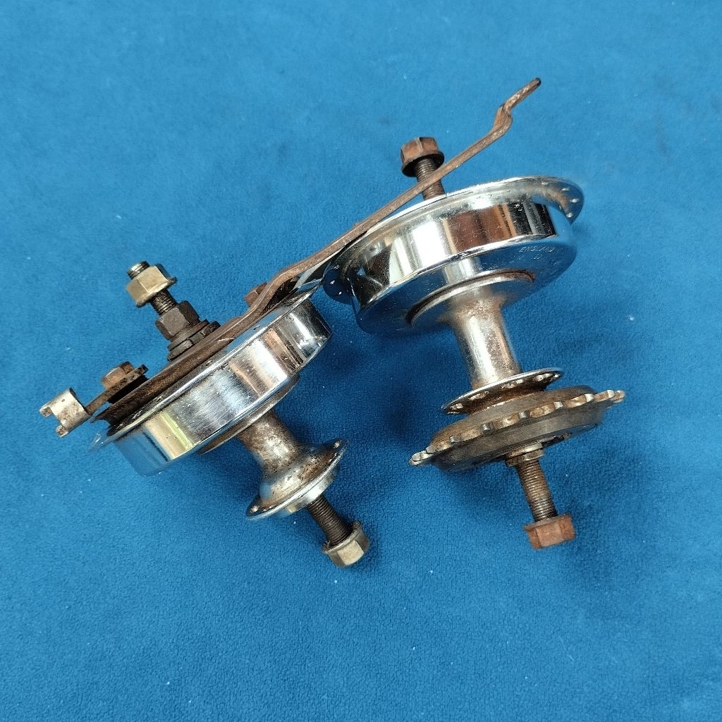 Tromol sepeda onthel tua Sturmey Archer England depan belakang hole 32 40