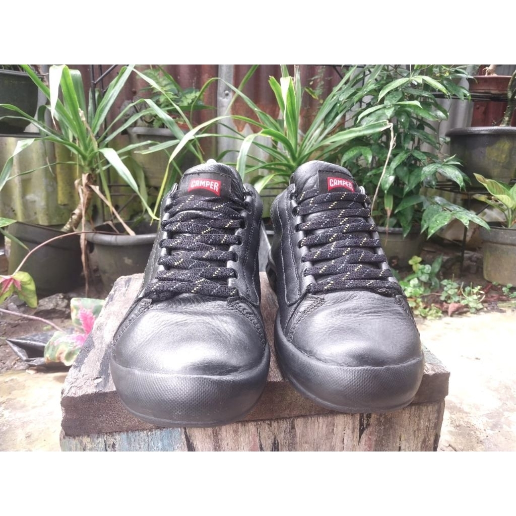 sepatu kulit camper 41