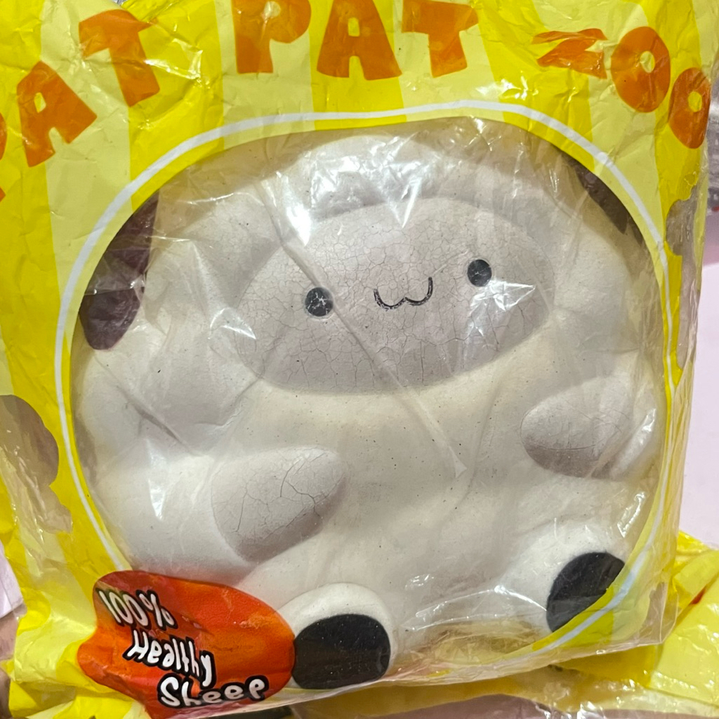 Squishy jumbo pat pat zoo
