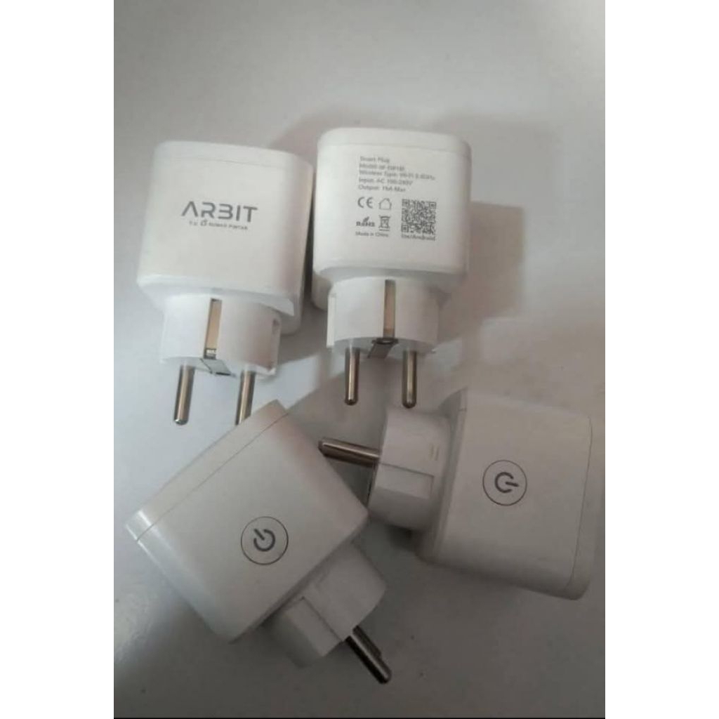 Arbit smart plug (colokan pintar)