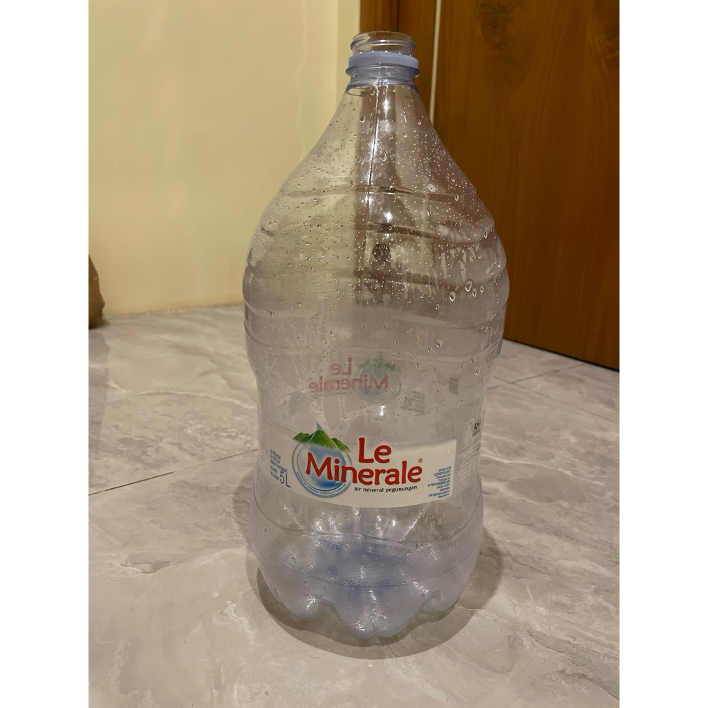 galon kosong le mineral kemasan 5L botol galon 5 liter galon lee minerale tanpa tutup