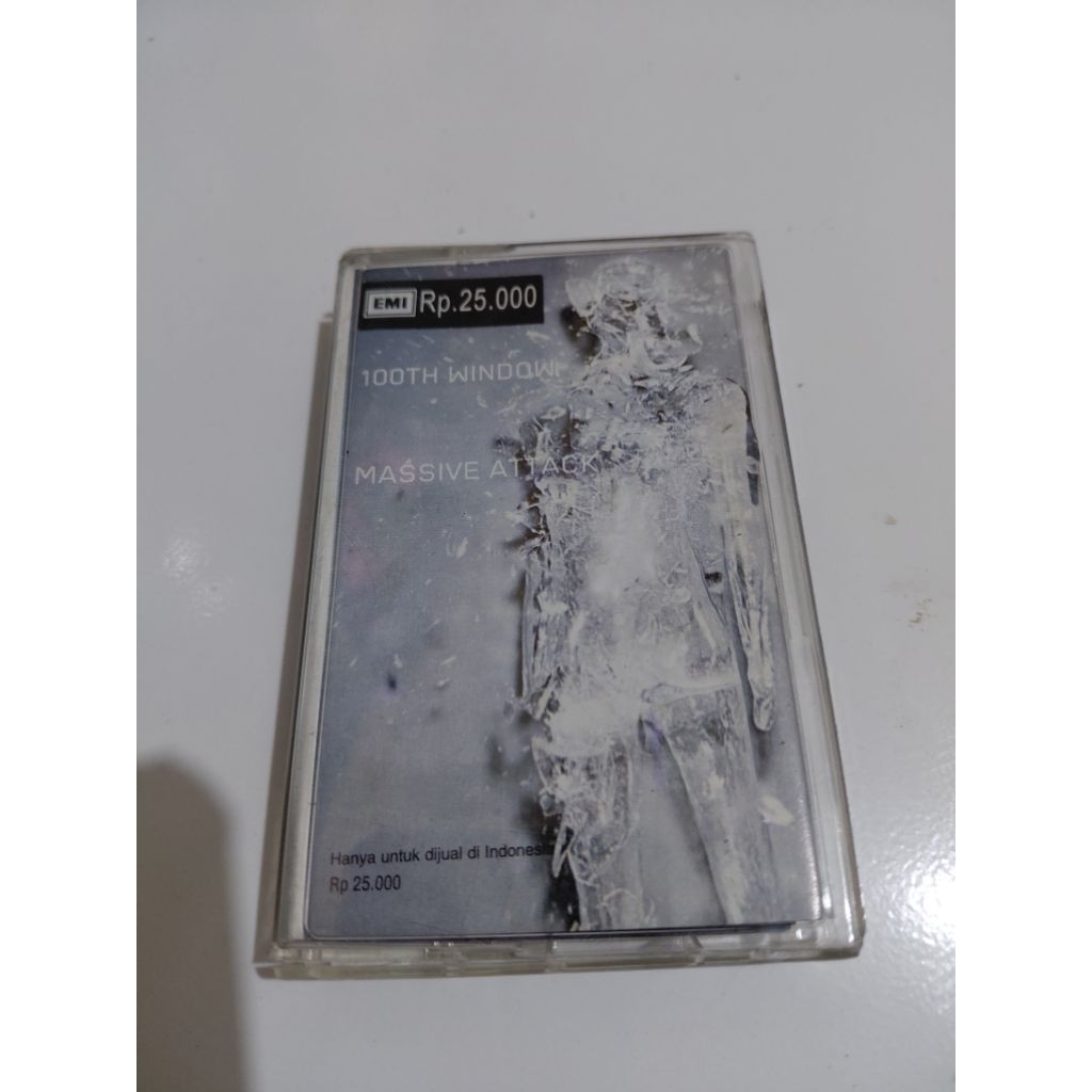 Kaset Original Massive Attack - 100th Window