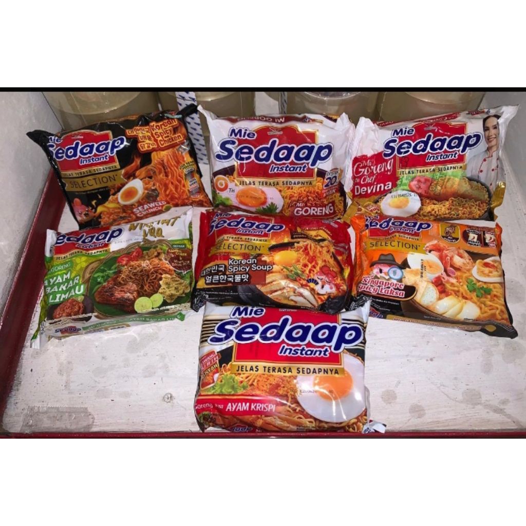 1 dus karton isi 40 pcs mie sedaap sedap instan goreng rasa Singapore spicy laksa /ayam krispi/ Kore