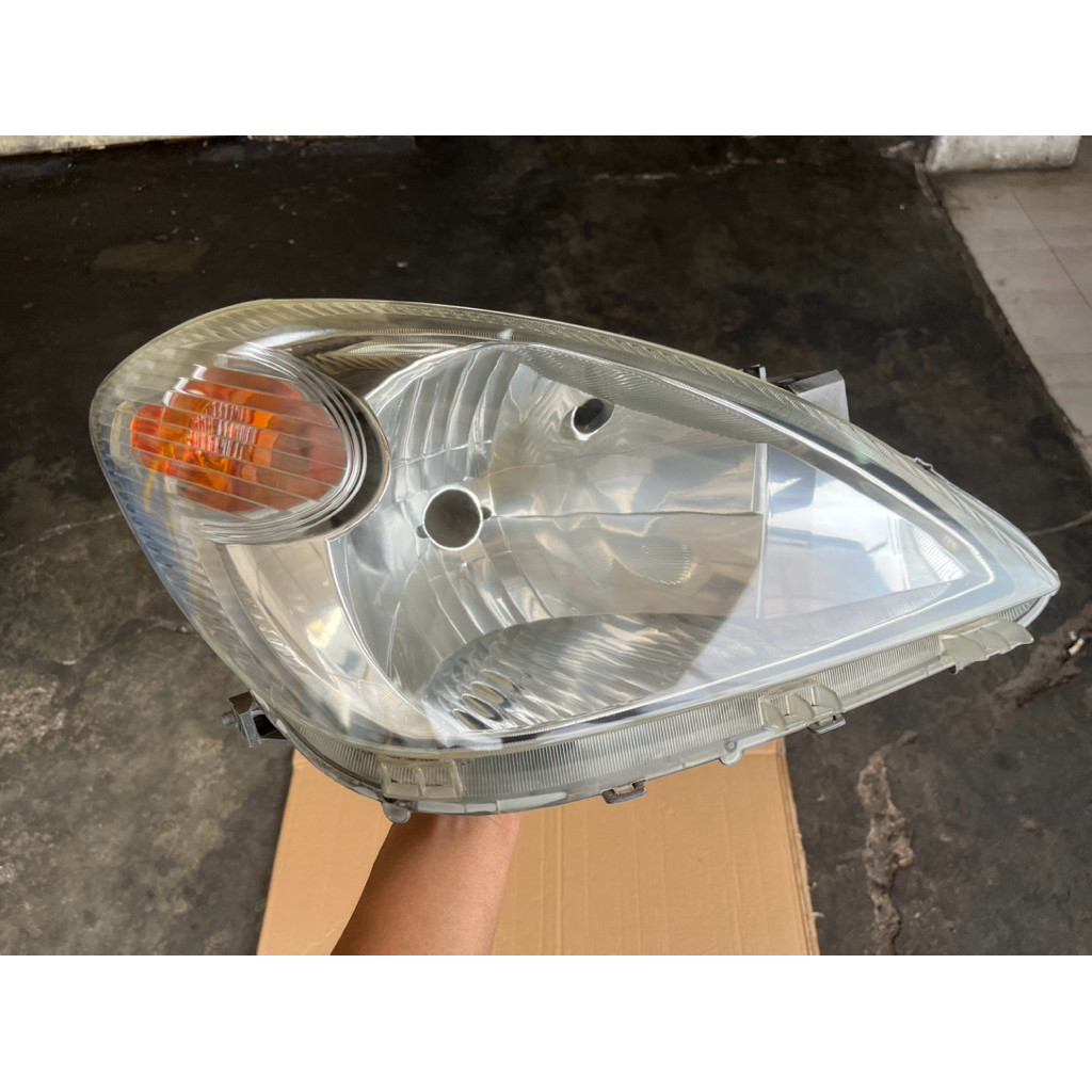 headlamp lampu depan xenia avanza vvti 2008 2009 2010 2011 original