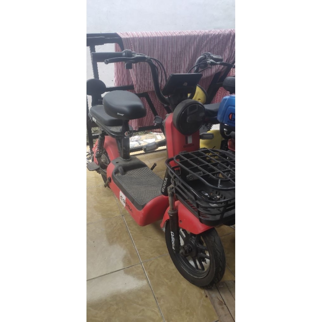 Sepeda listrik second berkualitas/sepeda listrik goda second