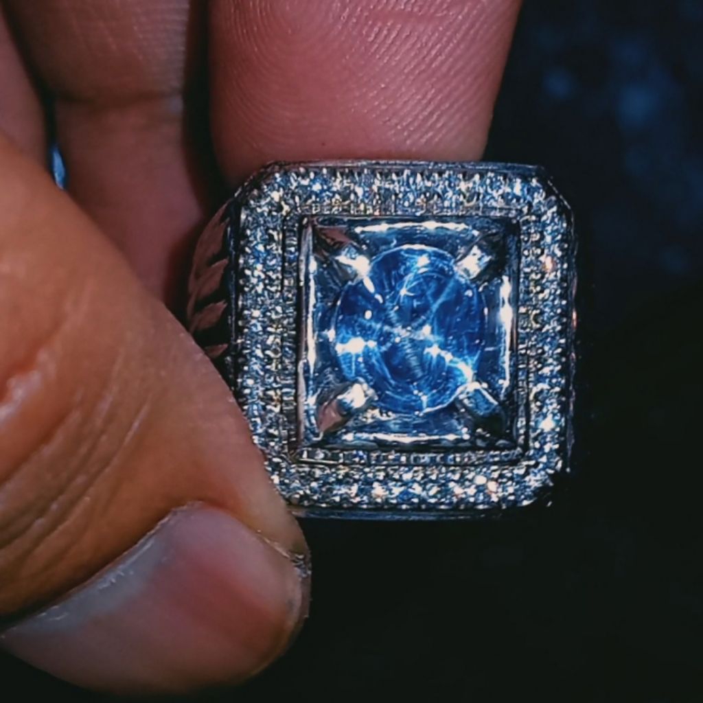 Natural Star Blue Sapphire Sri Lanka Ceylon no heat 3.87 ct memo CGL