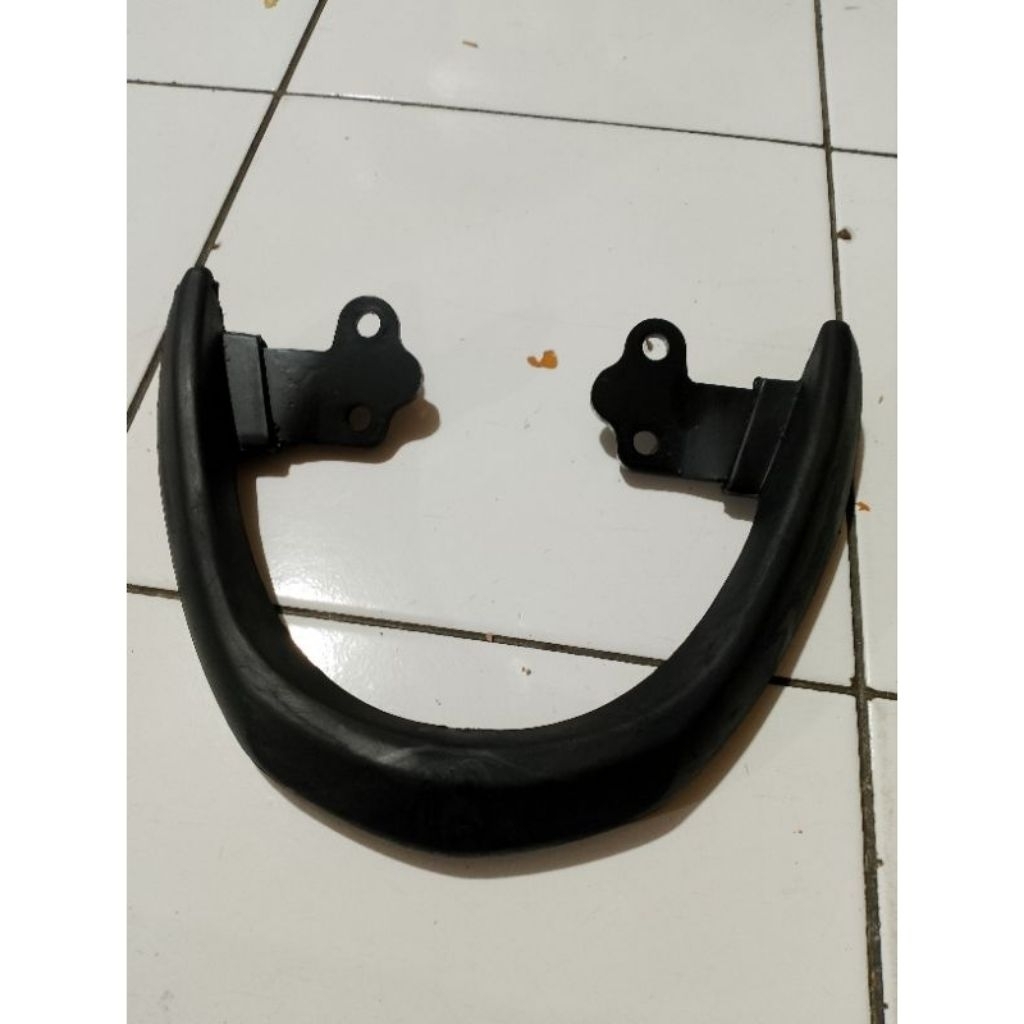 behel pegangan tangan belakang motor Honda Revo lama absolute Revo original copotan