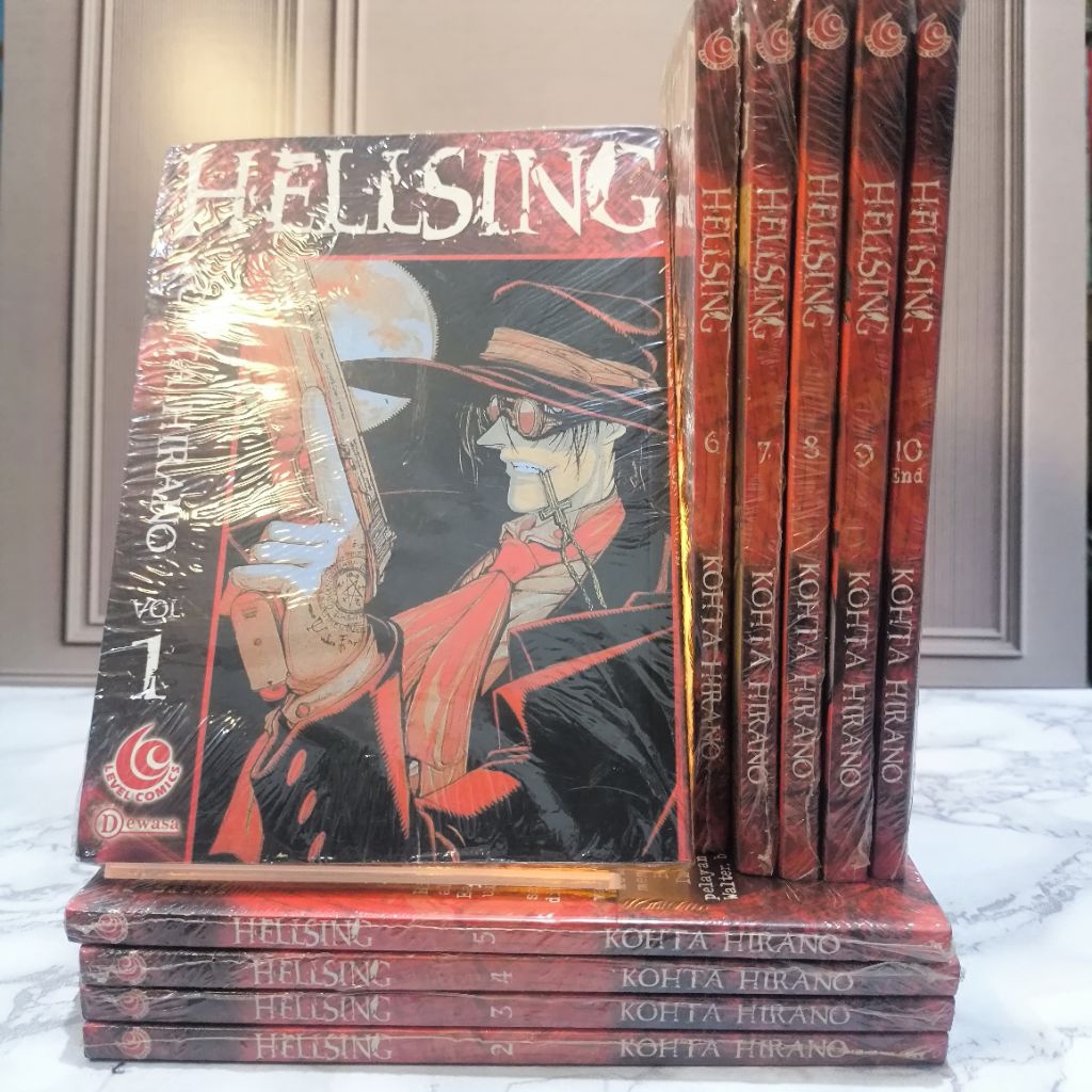 Komik Hellsing 1-10 Tamat set segel
