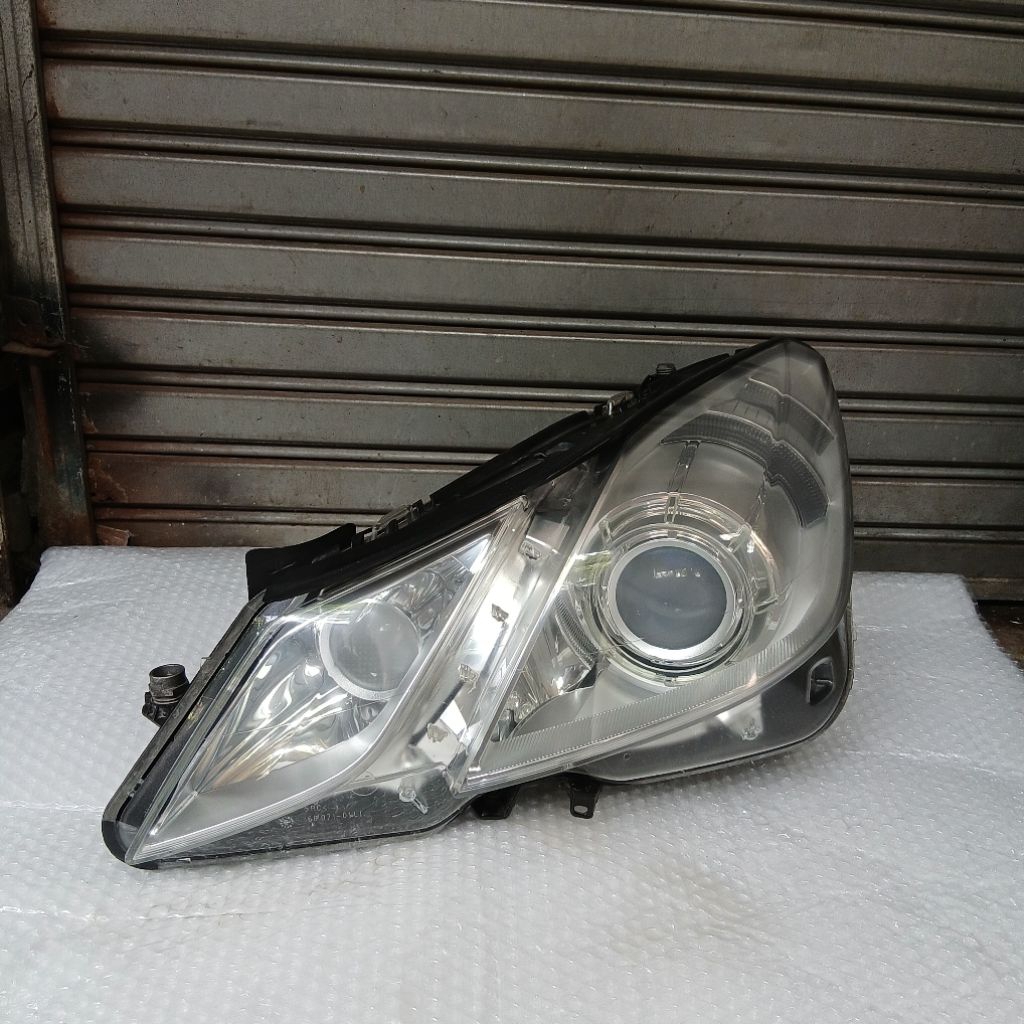 headlamp lampu depan mercy e class w212