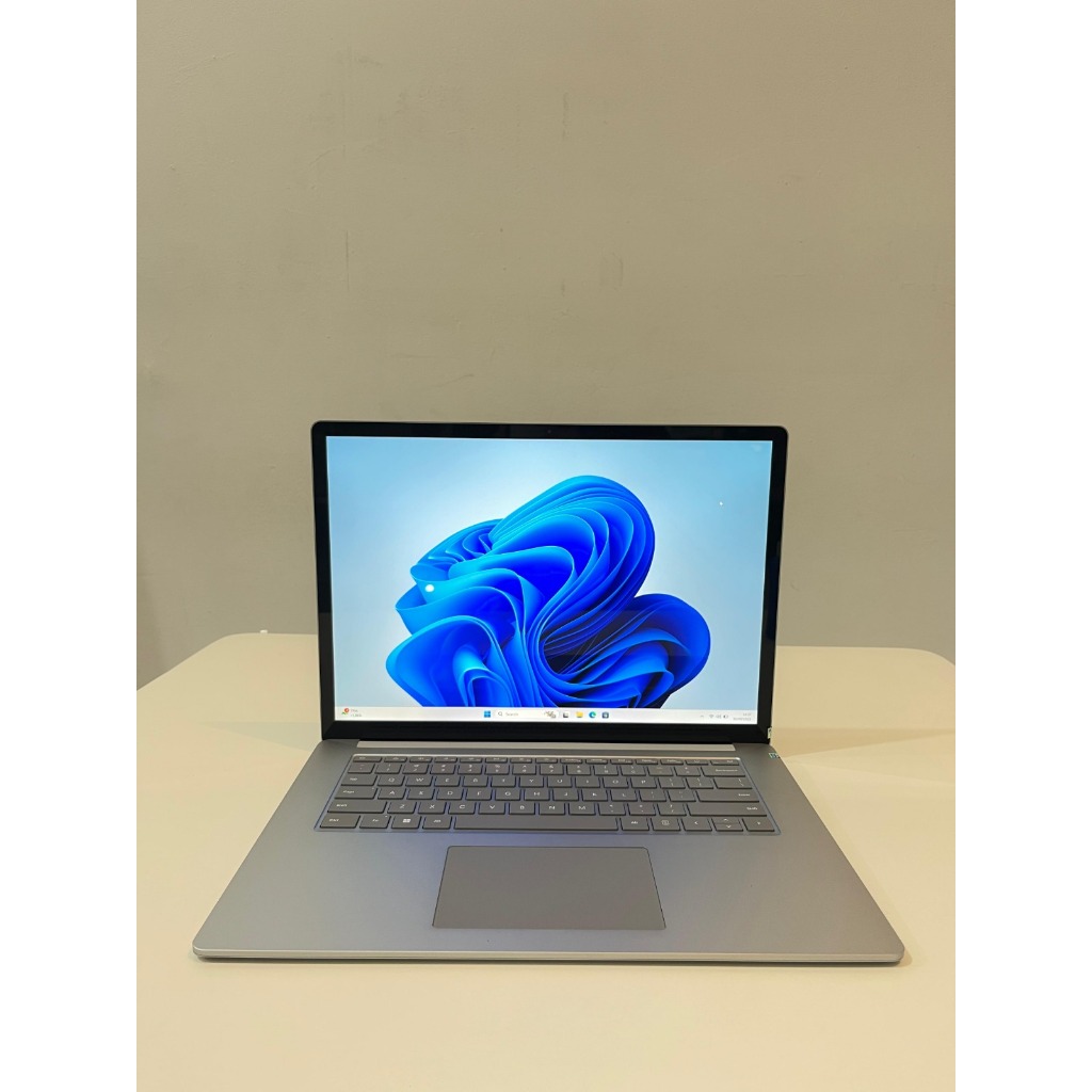 Microsoft Surface Laptop 4 | Intel Core i7-1185G7 | RAM 16GB | SSD 256GB | 15” Touchscreen | Silver