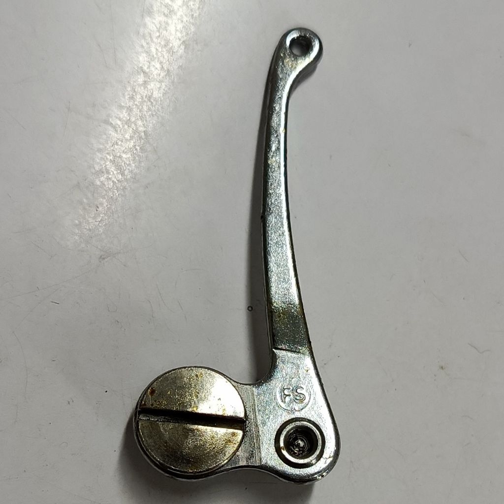 platuk mesin jahit kecil jadul tradisional butterfly