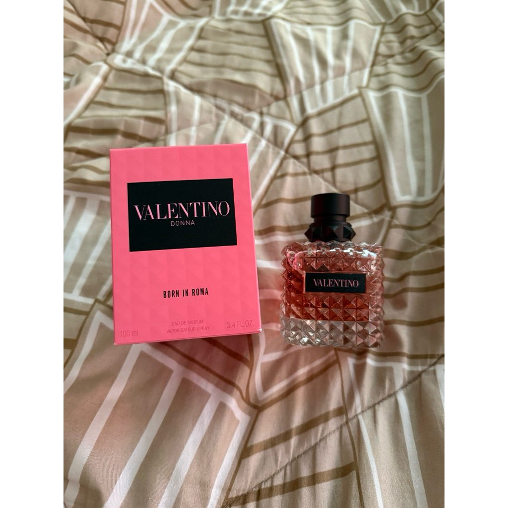 Valentino Donna Born In Roma