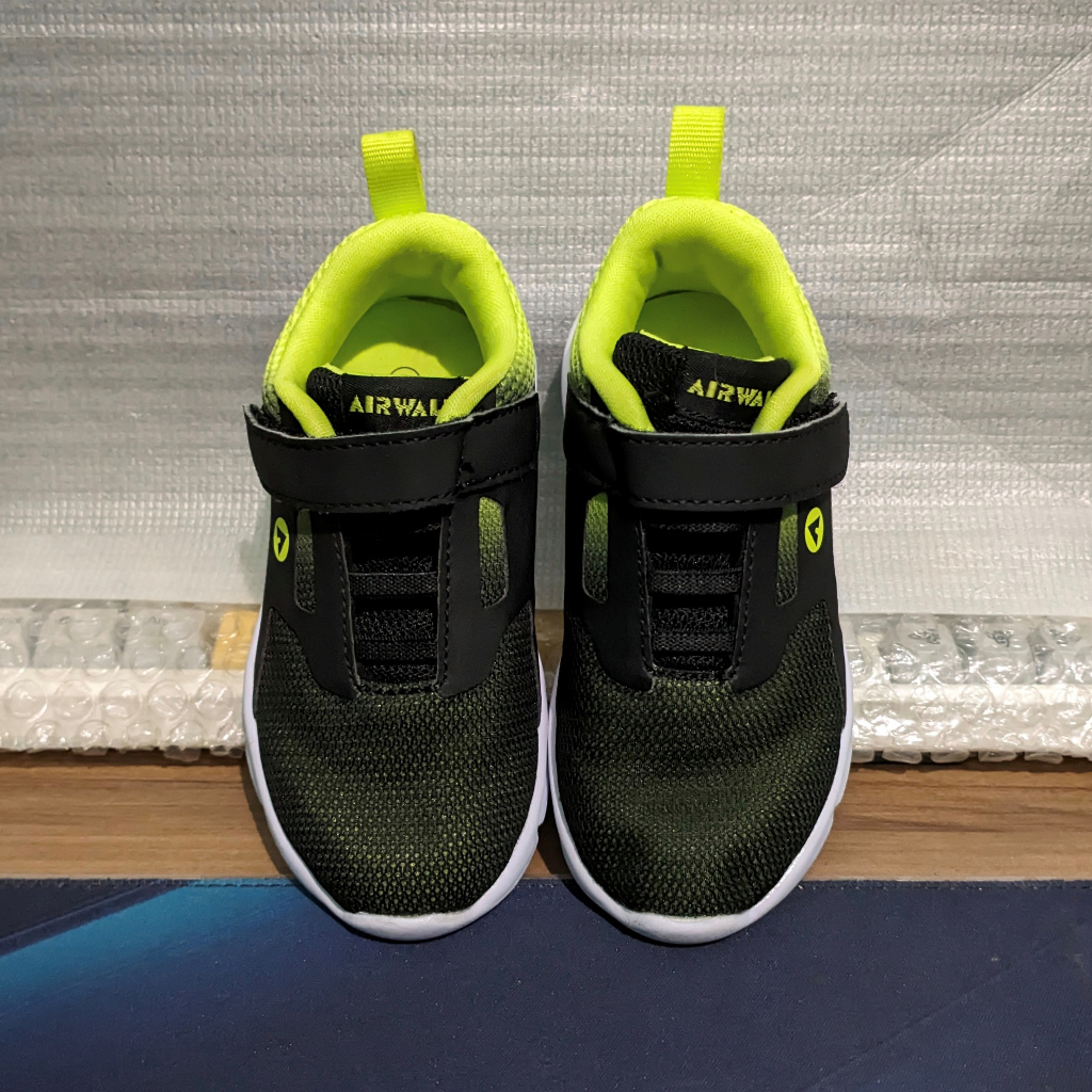 Sepatu Anak Laki-Laki Payless Childrens Concur Green Black Gradation Size 7