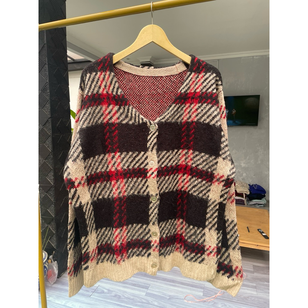 Cardi HS maroon black cream