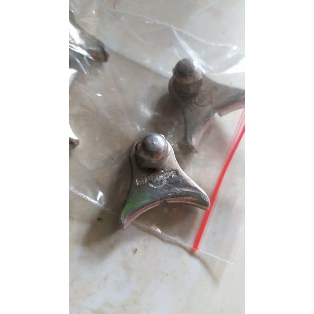 1 pcs Alloy Hanger Katrol Centerpull cantilever Diacompe