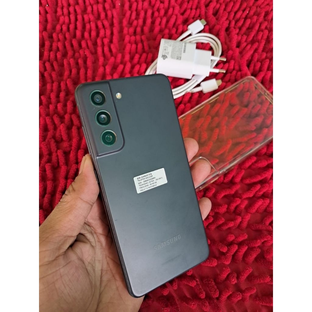 Samsung S21 FE 5g NFc ram 8/256 minus dikiiit bgt hp charger