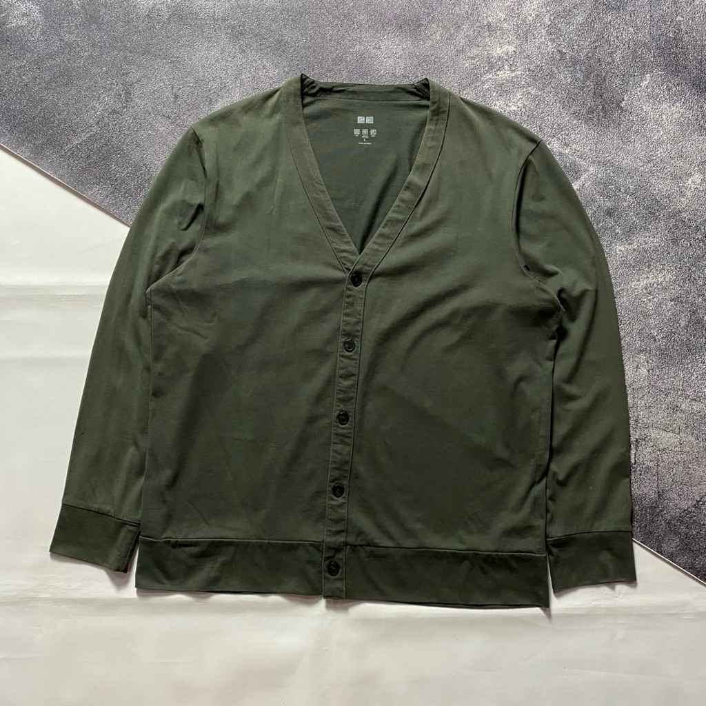 Uniqlo cardigan AIRism