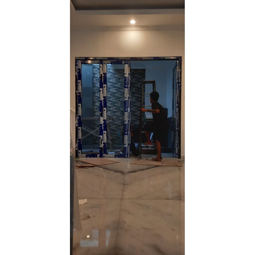 Pintu lipat aluminium alexindo