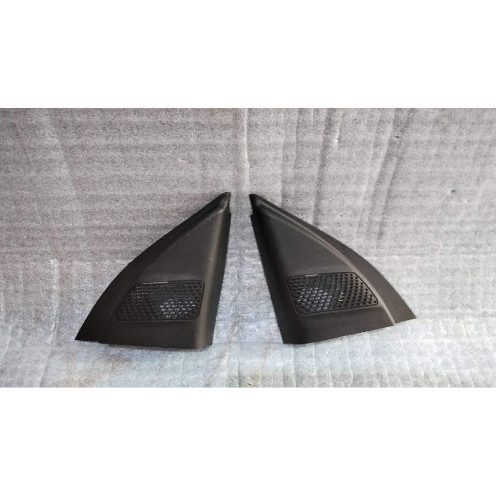 COVER TUTUP BAUT KAKI SPION TOYOTA YARIS CROSS ORIGINAL