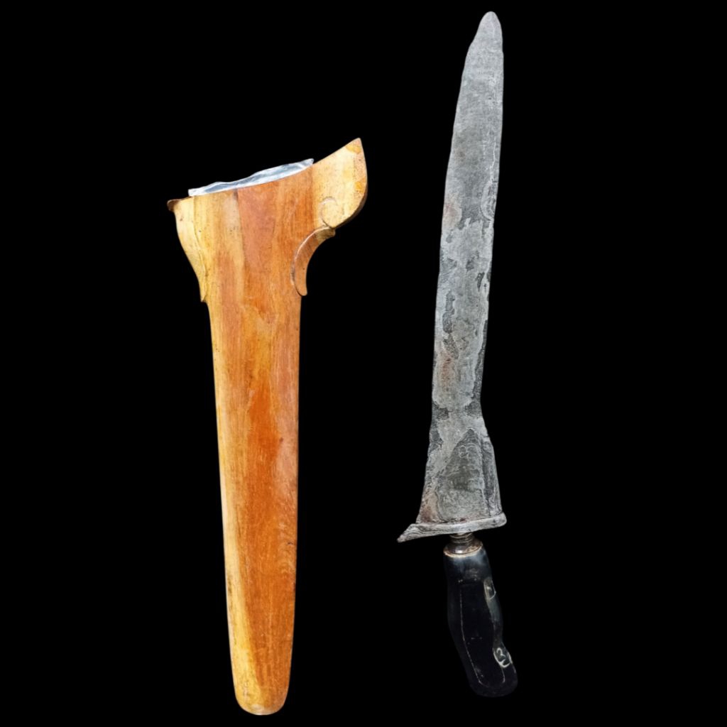 Keris Bethok Gumbeng Jumbo Sepuh Tangguh Pajajaran Pu54k4 tindih