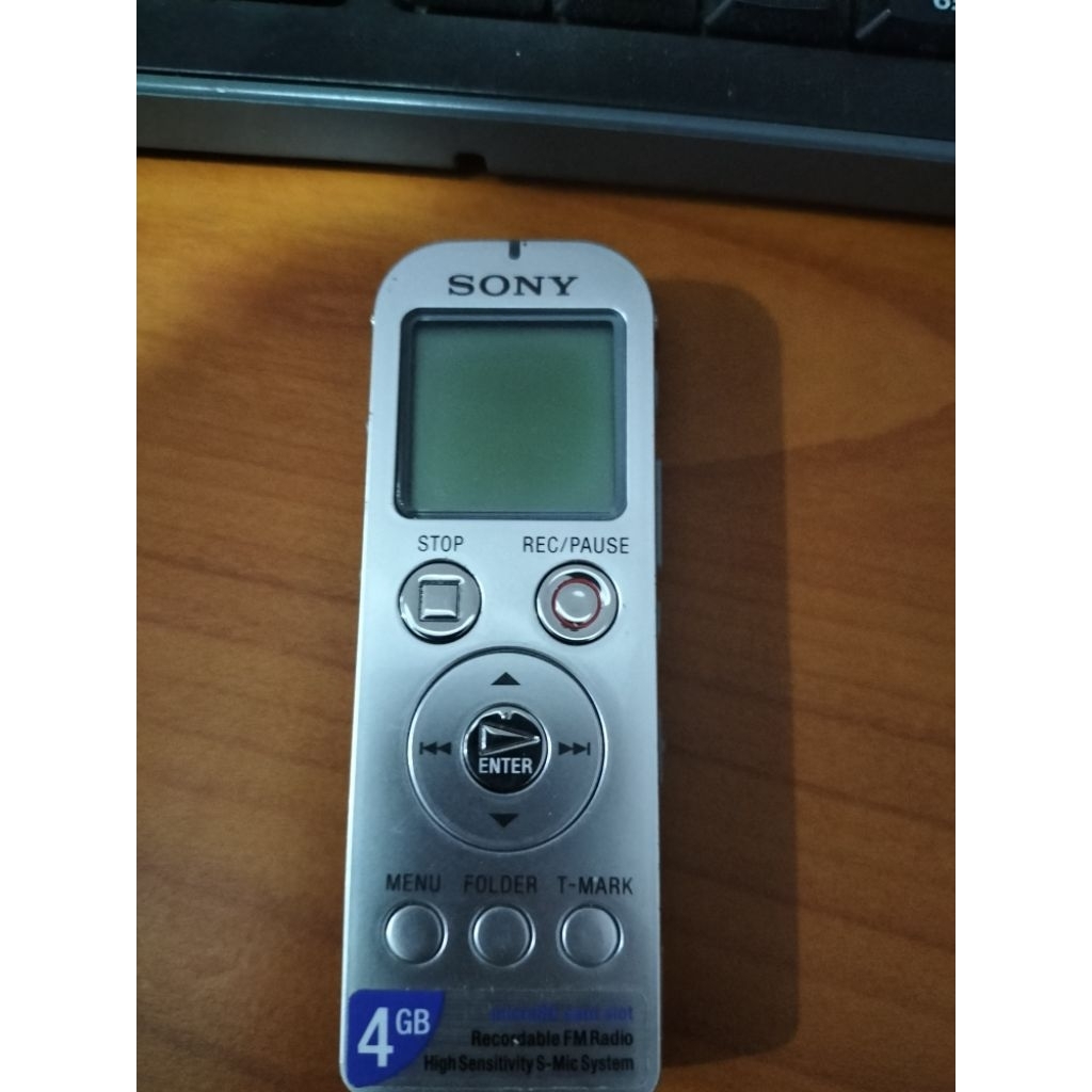 Recorder Sony ICD Ux523F