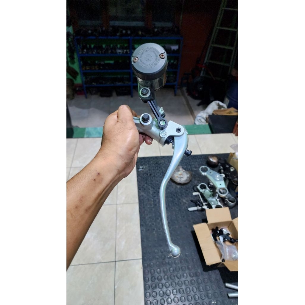 Master rem Brembo For kaliper 4p 8p double disc limbah moge