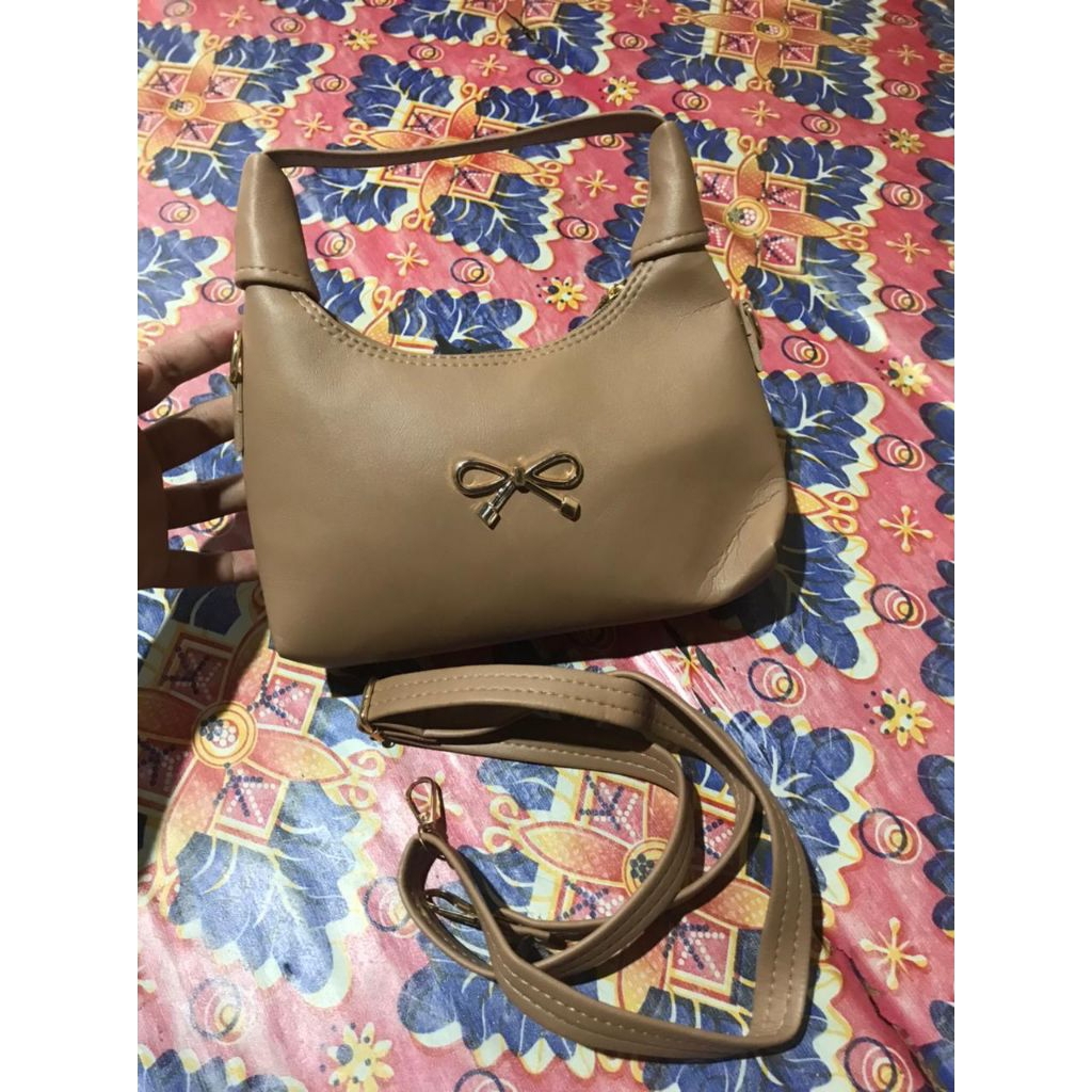 tas wanita kekinian pita
