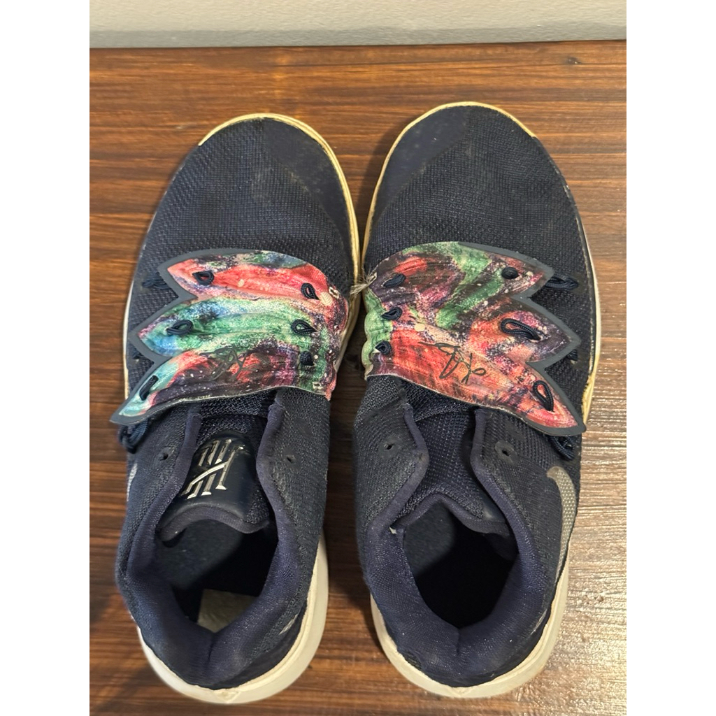 sepatu nike preloved size EU 35,5