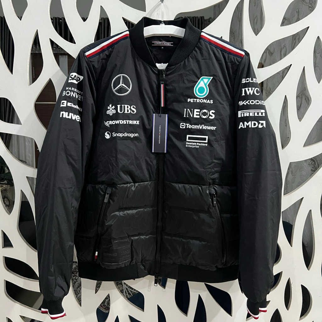 [Team Issued/BNWT/Size M] Jaket Bomber Mercedes AMG Petronas F1 2024 Team Issue