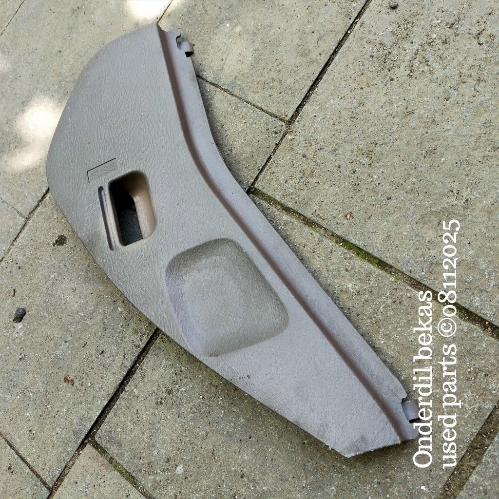 cover tutup fuse dashboard kanan Honda Accord S86