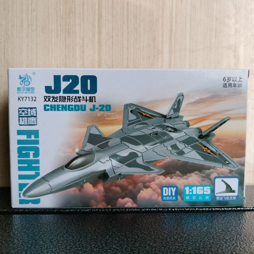 pesawat tempur J20 skala 1/165 model kit jet tempur