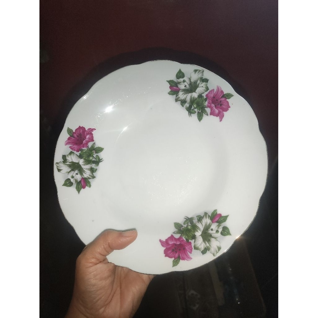 Piring Bunga Kangkung