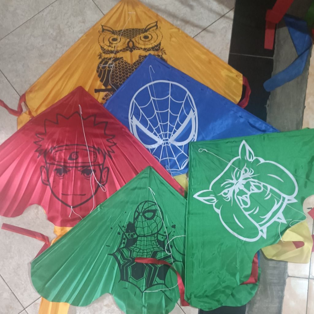 Layangan Kain sablon karakter / layang-layang / layangan kain / layang-layang kain Grosir