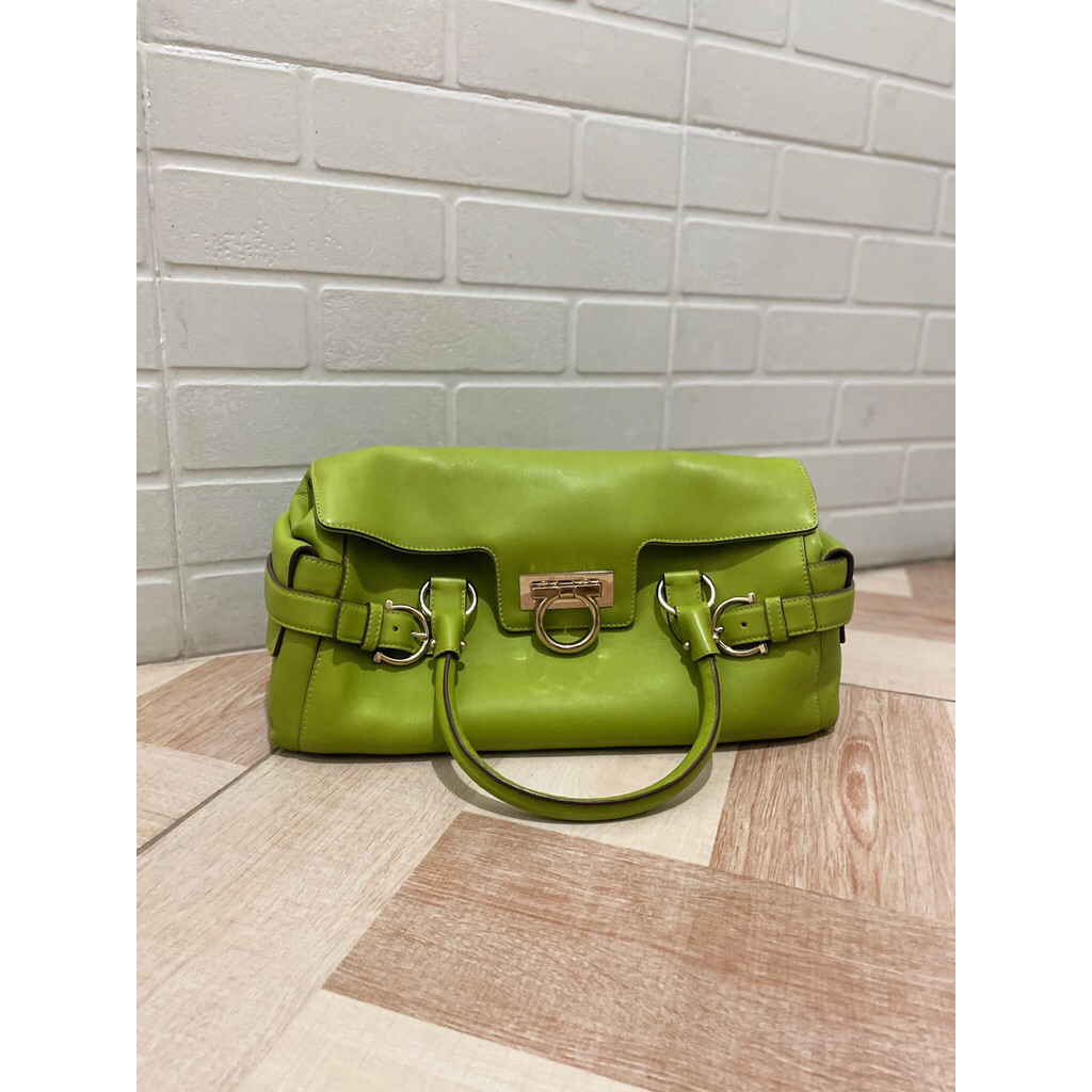 TAS WANITA SALVATORE FERRAGAMO ORIGINAL KOLEKSI PRIBADI