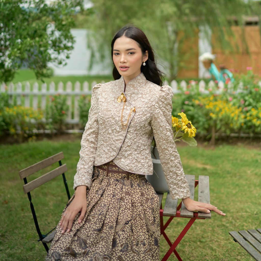 Baju Wisuda Modern Model Janggan / Janggan Fukuro Crop Top Modern / Kebaya Janggan Fukuro Coksu Crea
