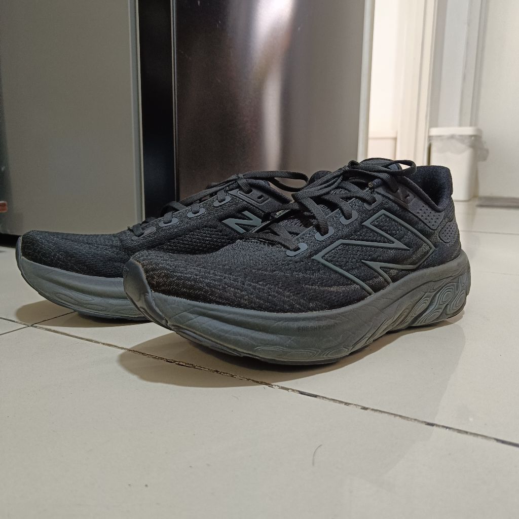 Sepatu Lari Pria New Balance Fresh Foam X 1080 V13