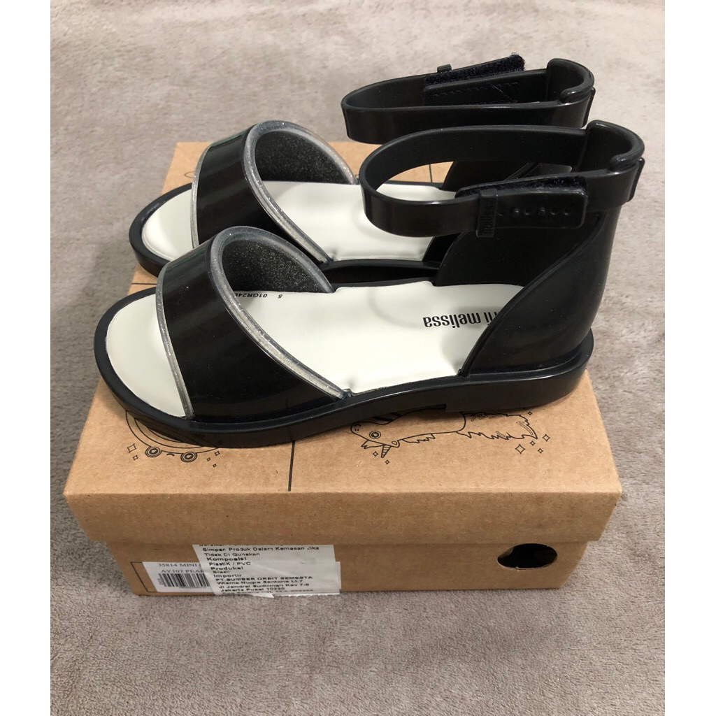 Mini Melissa size 27 (New)