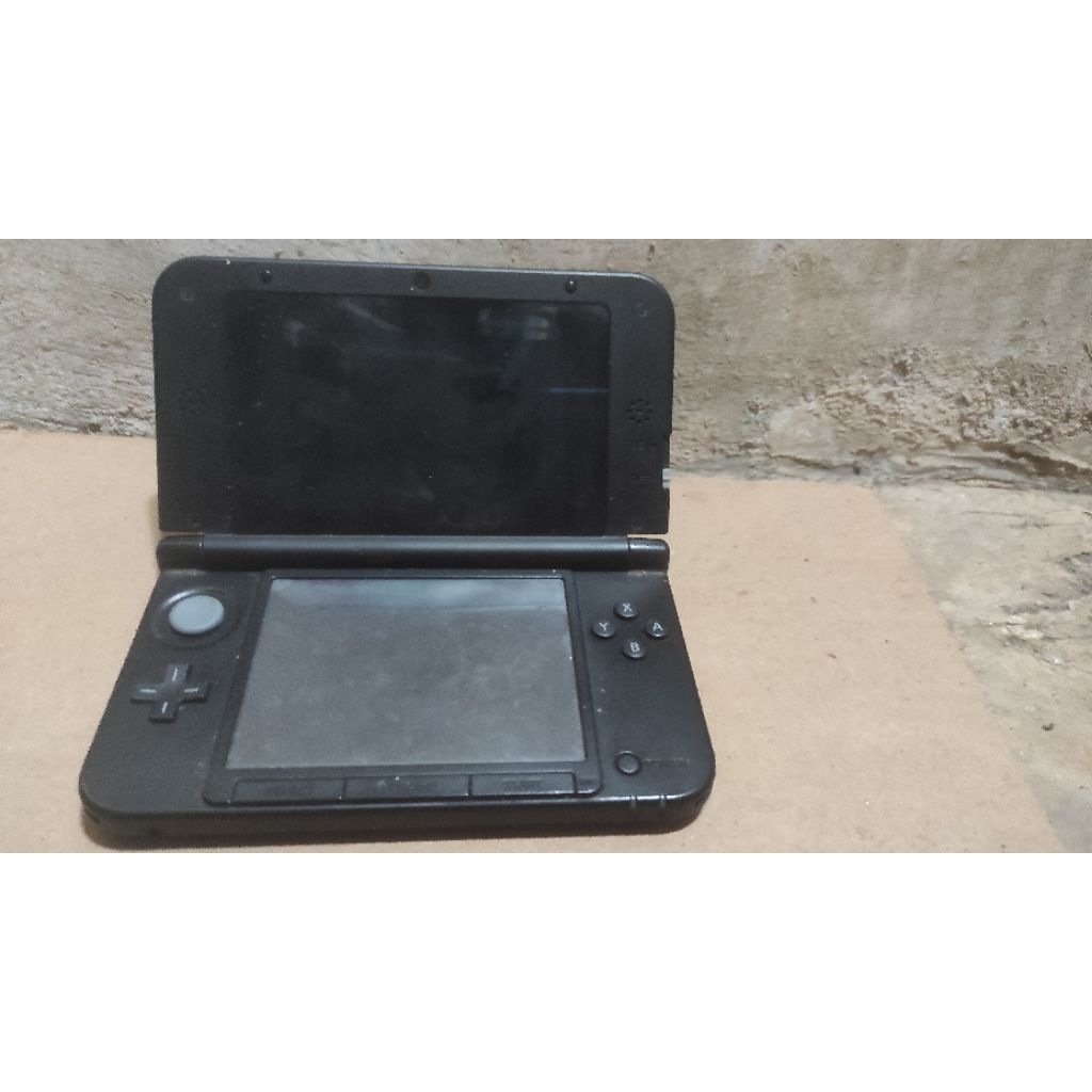 Nintendo 3DS XL (Second)
