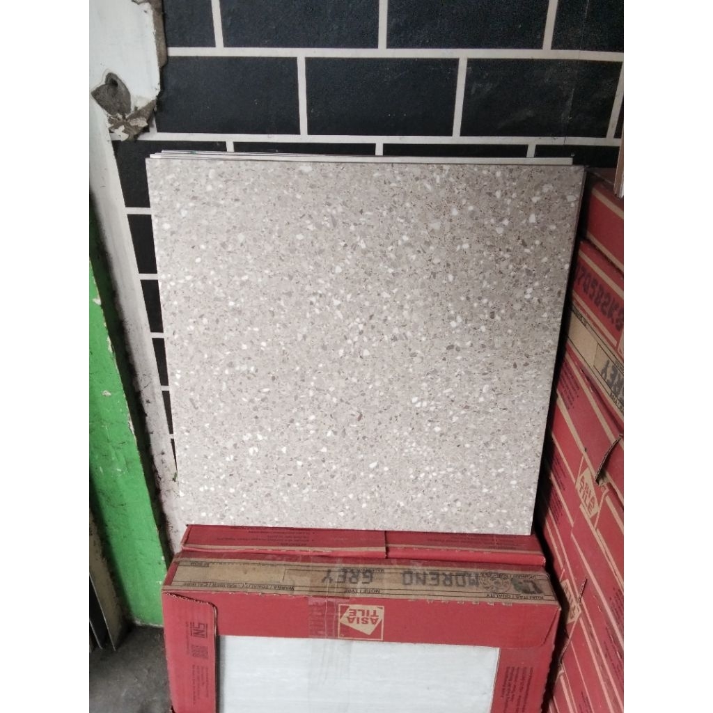 Platinum Keramik Lantai 40x40 Kasar Ancona Grey