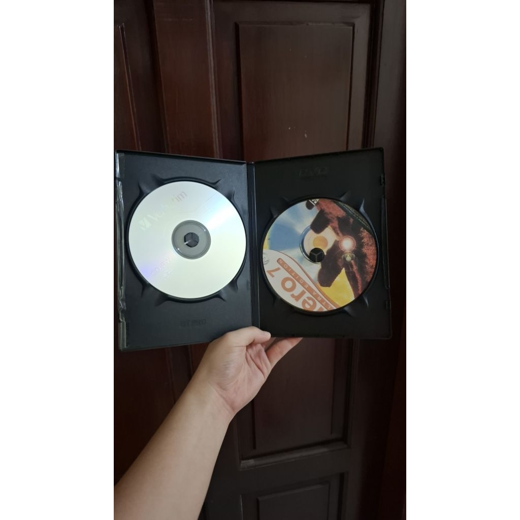 Tempat CD DVD Bekas